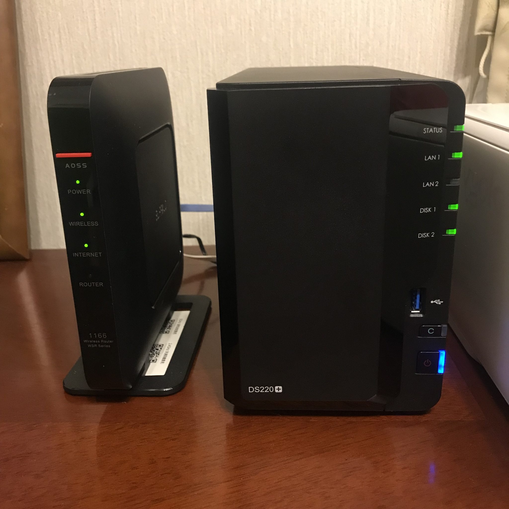 Synology シノロジー DiskStation DS1821 DS1821 (2536343) - 外付け